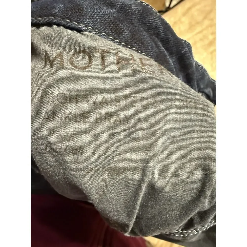 Mother Jeans High Waisted Looker. Ankle Fray Wash. Last Call. Blue. Sz 27 - Picture 10 of 16